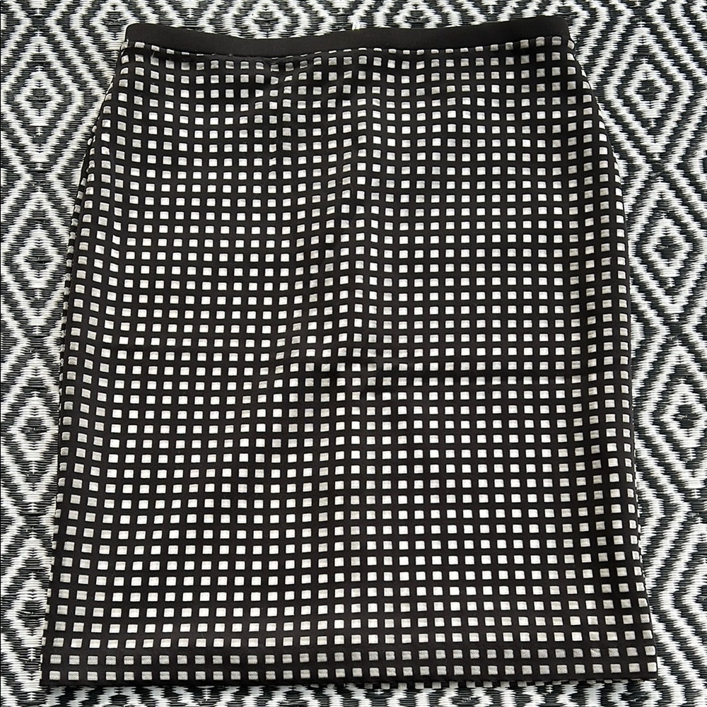 Calvin Klein Checkered Black and White Women's Skirt